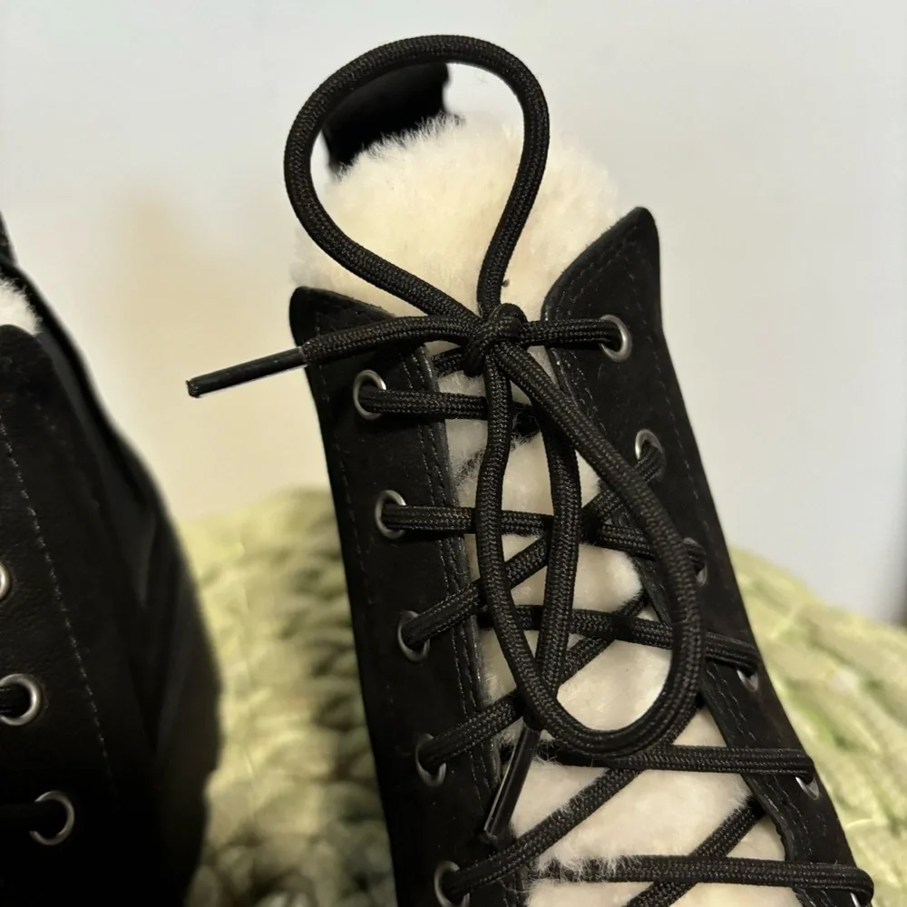Eileen Fisher Calm Black Nubuck Cream Shearling Lace Up Lug Wedge Boots Size 7